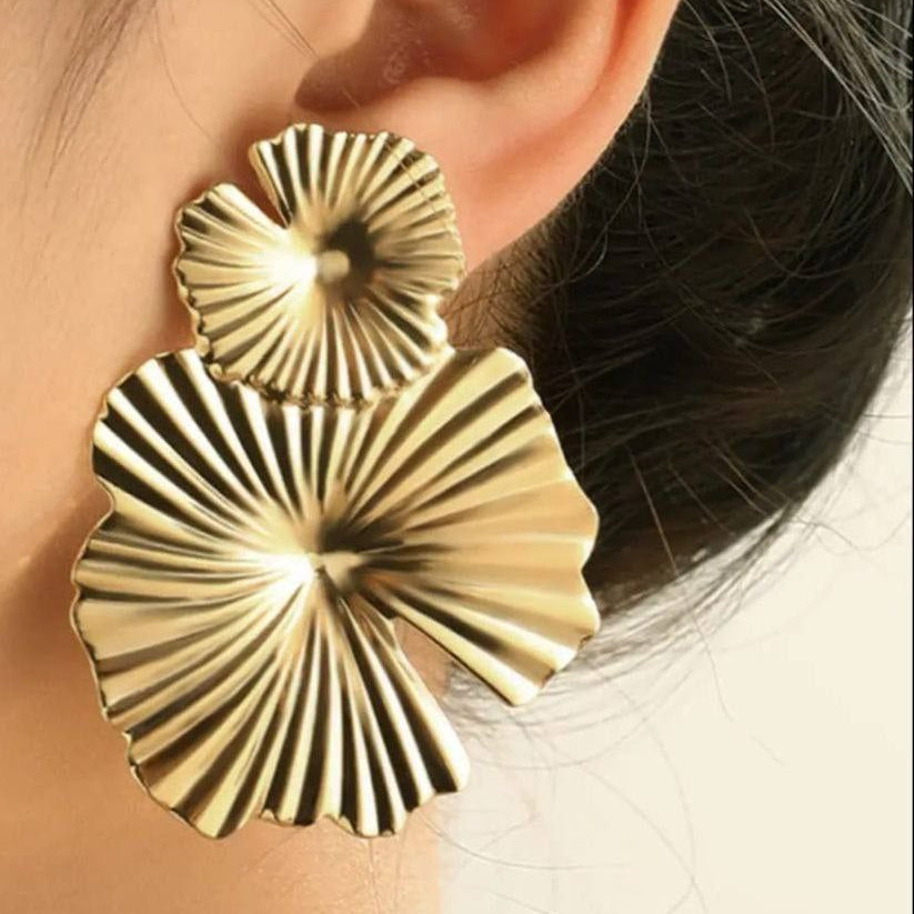 Daisy Drop Earrings
