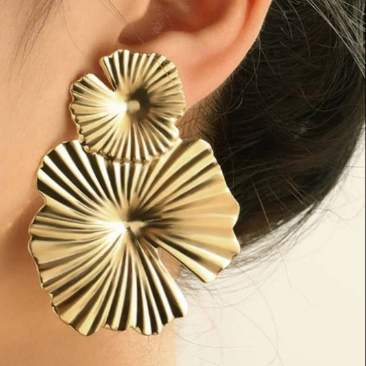 Daisy Drop Earrings